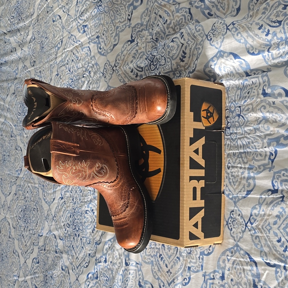 Women's Ariat Fatboy Saddle boots
